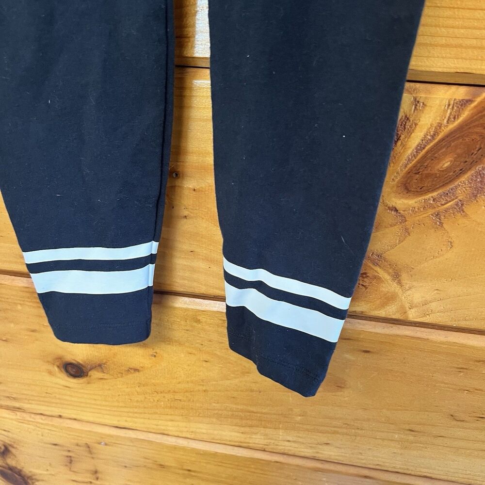 Nike Women's Tight-Fit Training Leggings Black White XS - Picture 2 of 6